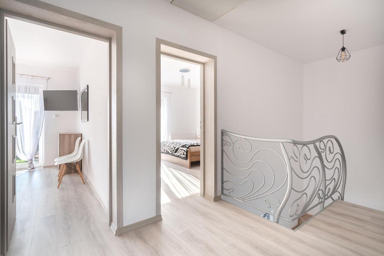 Julia Villa Reda Exteriör bild